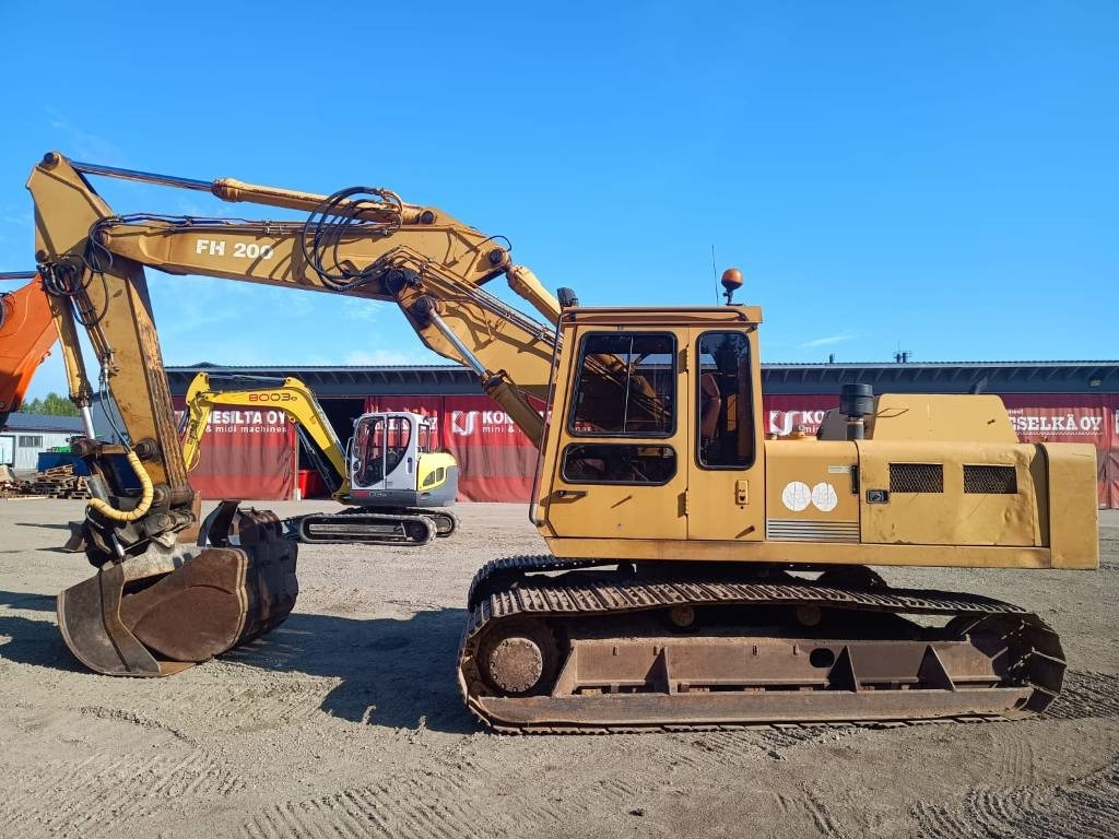 Fiat-Hitachi FH200T 2-KAUHAA - Ekskavator perayap: gambar 1 Fiat-Hitachi FH200T 2-KAUHAA - Ekskavator perayap: gambar 1