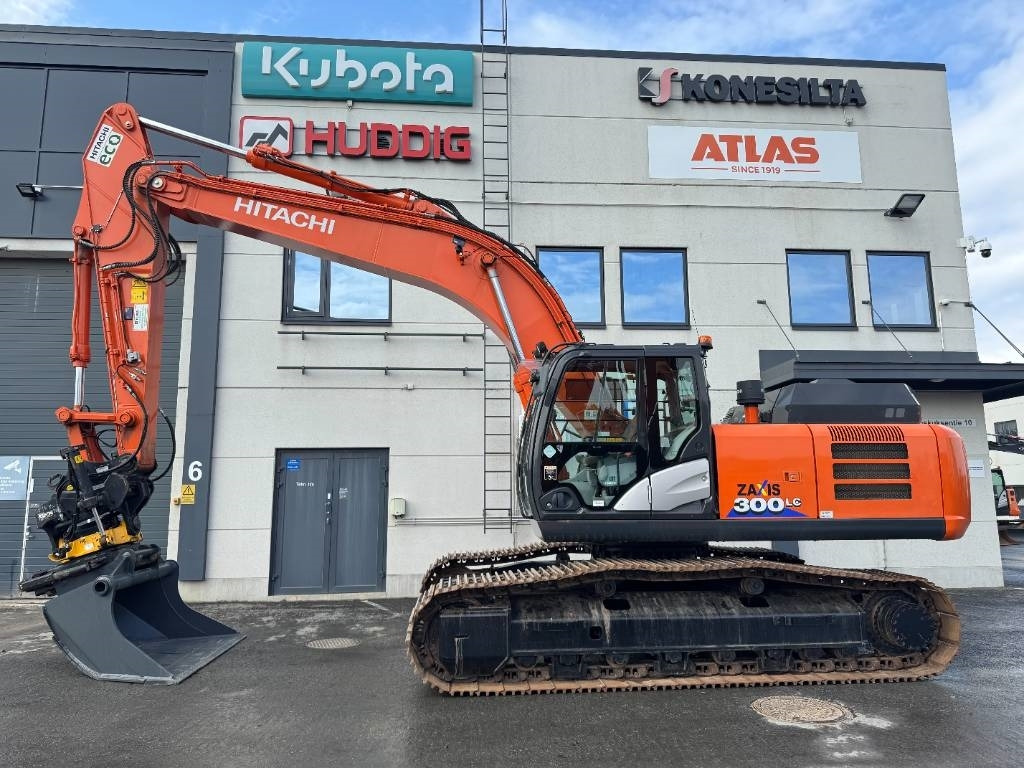 Ekskavator perayap Hitachi ZX 300 LC-6 ENGCON EC233 S80/S80: gambar 1
