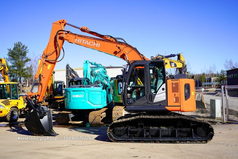 Hitachi ZX135US-6 METSÄALUSTALLA - Ekskavator perayap: gambar 1 Hitachi ZX135US-6 METSÄALUSTALLA - Ekskavator perayap: gambar 1