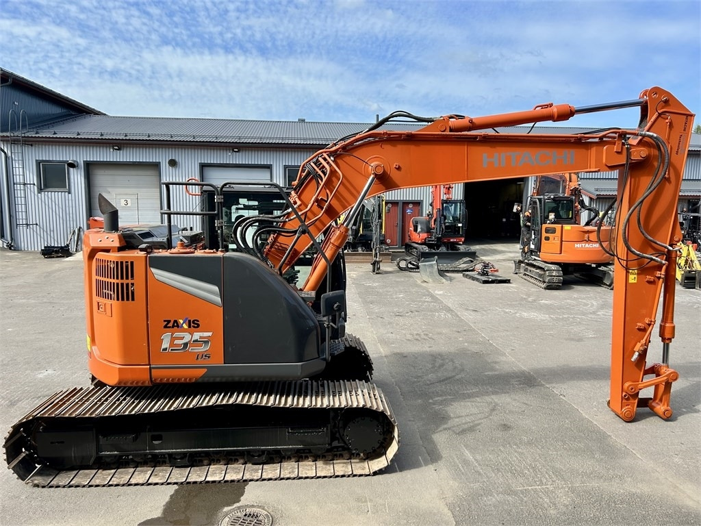 Hitachi ZX135US-7 - Ekskavator perayap: gambar 5 Hitachi ZX135US-7 - Ekskavator perayap: gambar 5