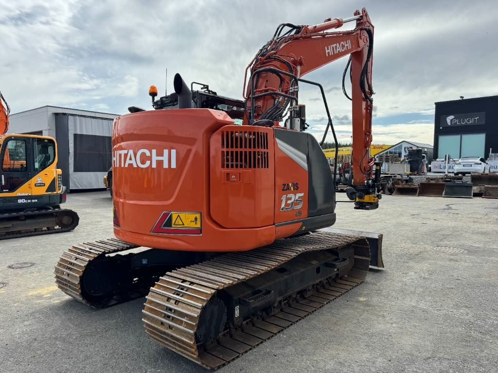 Hitachi ZX135USBL-7 PYÖRITTÄJÄLLÄ - Ekskavator perayap: gambar 5 Hitachi ZX135USBL-7 PYÖRITTÄJÄLLÄ - Ekskavator perayap: gambar 5