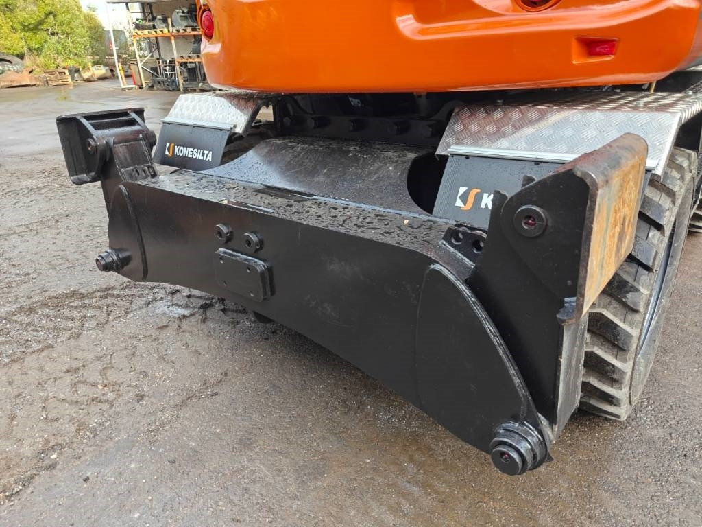 Hitachi ZX135W-7 VARUSTELTU - Ekskavator roda: gambar 3 Hitachi ZX135W-7 VARUSTELTU - Ekskavator roda: gambar 3