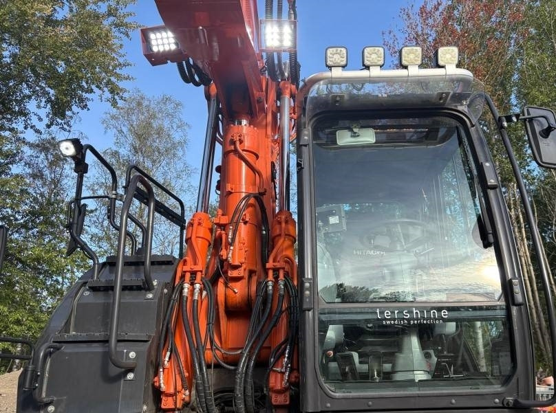 Hitachi ZX170W-6 + Peräkärry 2-akselinen  - Ekskavator roda: gambar 5 Hitachi ZX170W-6 + Peräkärry 2-akselinen  - Ekskavator roda: gambar 5
