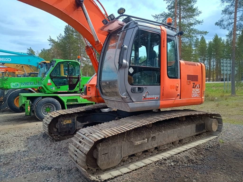 Hitachi ZX225USR KALLISTAJALLA - Ekskavator perayap: gambar 2 Hitachi ZX225USR KALLISTAJALLA - Ekskavator perayap: gambar 2