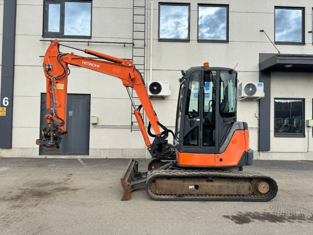Hitachi ZX50U-2 PYÖRITTÄJÄLLÄ - Ekskavator mini: gambar 1 Hitachi ZX50U-2 PYÖRITTÄJÄLLÄ - Ekskavator mini: gambar 1