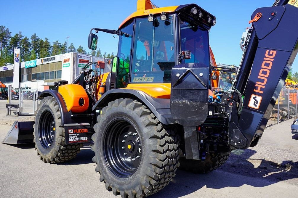 Backhoe loader Huddig 1370 City EX-DEMO Myyty! Sold!: gambar 8