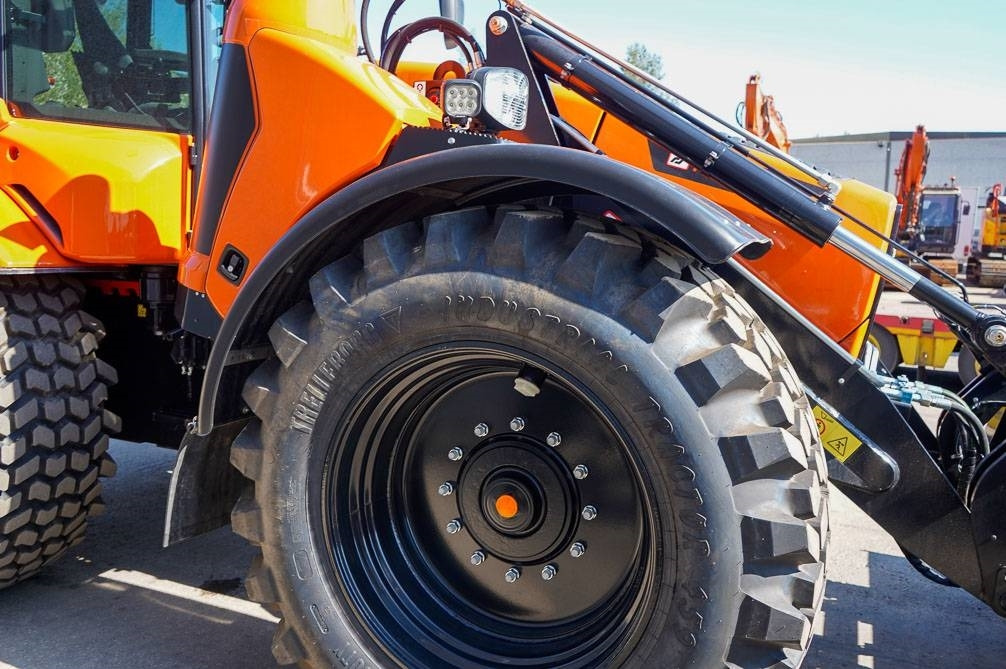 Backhoe loader Huddig 1370 City EX-DEMO Myyty! Sold!: gambar 30