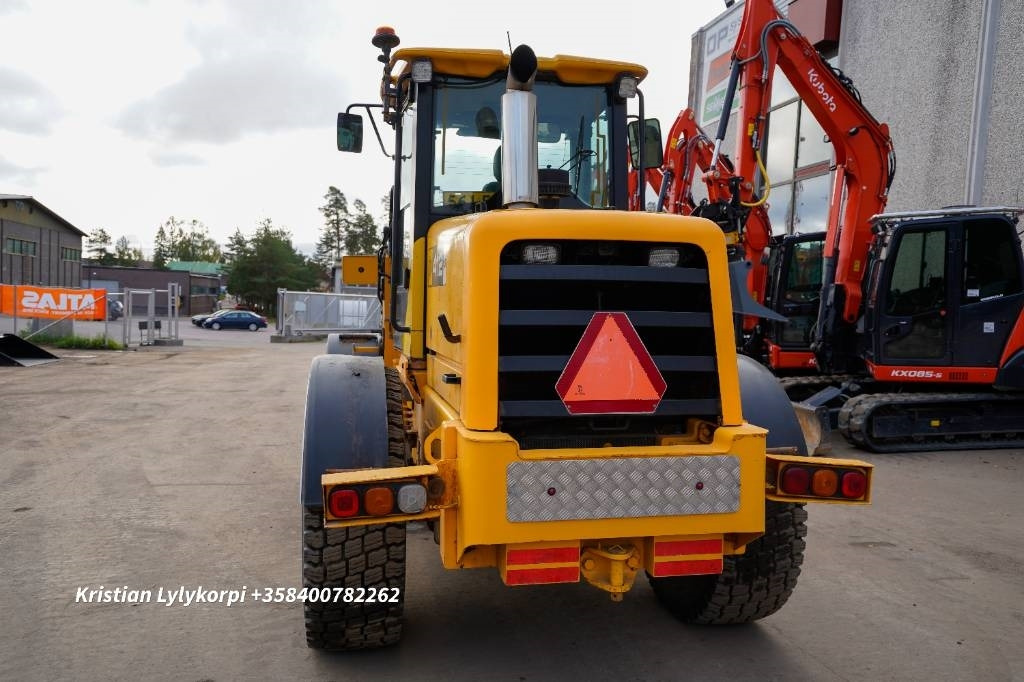 JCB 412S LAMELLIRENKAILLA - Wheel loader: gambar 3 JCB 412S LAMELLIRENKAILLA - Wheel loader: gambar 3