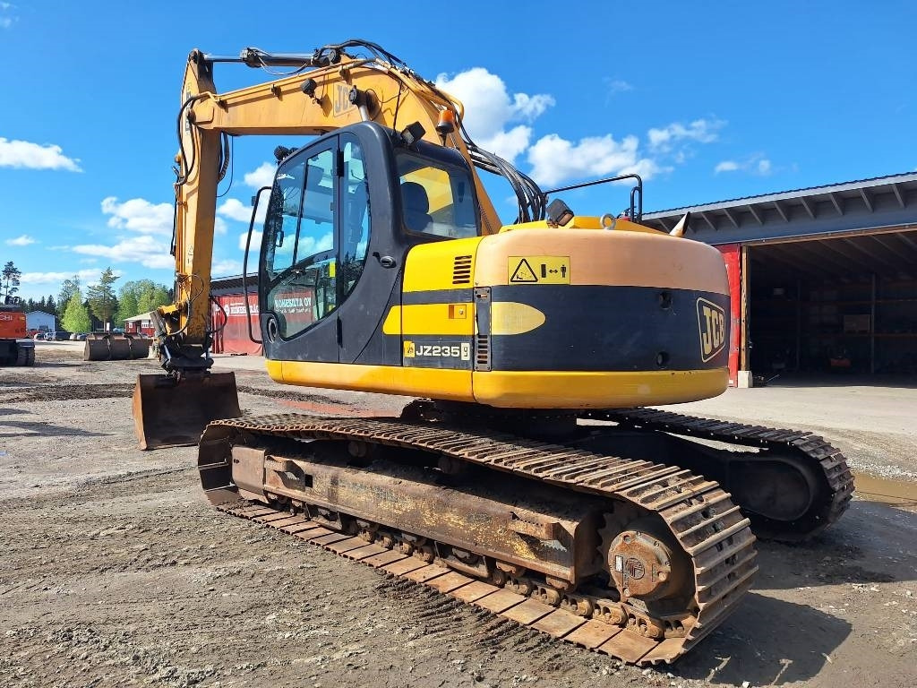JCB JZ235LC KALLISTAJALLA - Ekskavator perayap: gambar 2 JCB JZ235LC KALLISTAJALLA - Ekskavator perayap: gambar 2