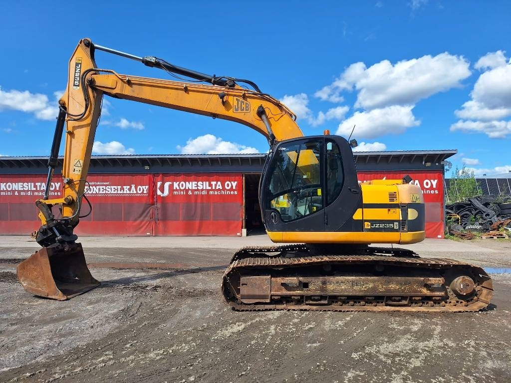 JCB JZ235LC KALLISTAJALLA - Ekskavator perayap: gambar 1 JCB JZ235LC KALLISTAJALLA - Ekskavator perayap: gambar 1
