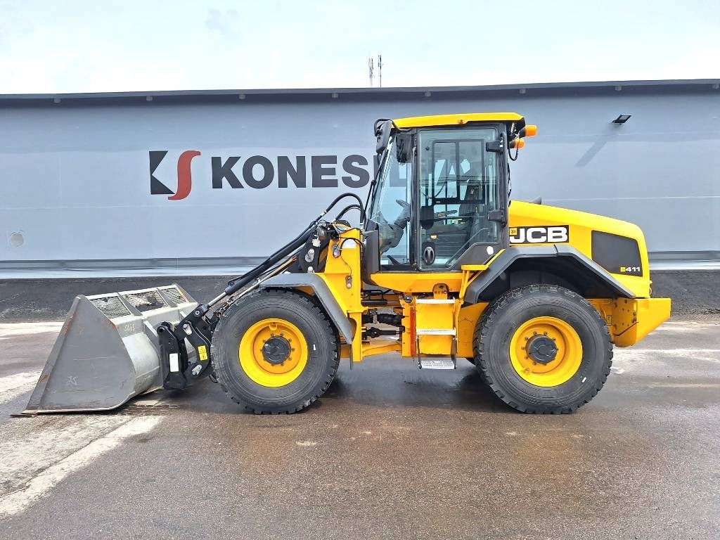 JCB MYYTY! SOLD! 411HT T4F HYVÄT RENKAAT YM. - Wheel loader: gambar 1 JCB MYYTY! SOLD! 411HT T4F HYVÄT RENKAAT YM. - Wheel loader: gambar 1