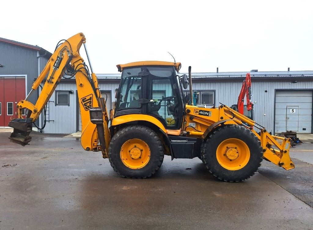JCB MYYTY! SOLD! 4CN YHDISTELMÄKONE  - Backhoe loader: gambar 4 JCB MYYTY! SOLD! 4CN YHDISTELMÄKONE  - Backhoe loader: gambar 4