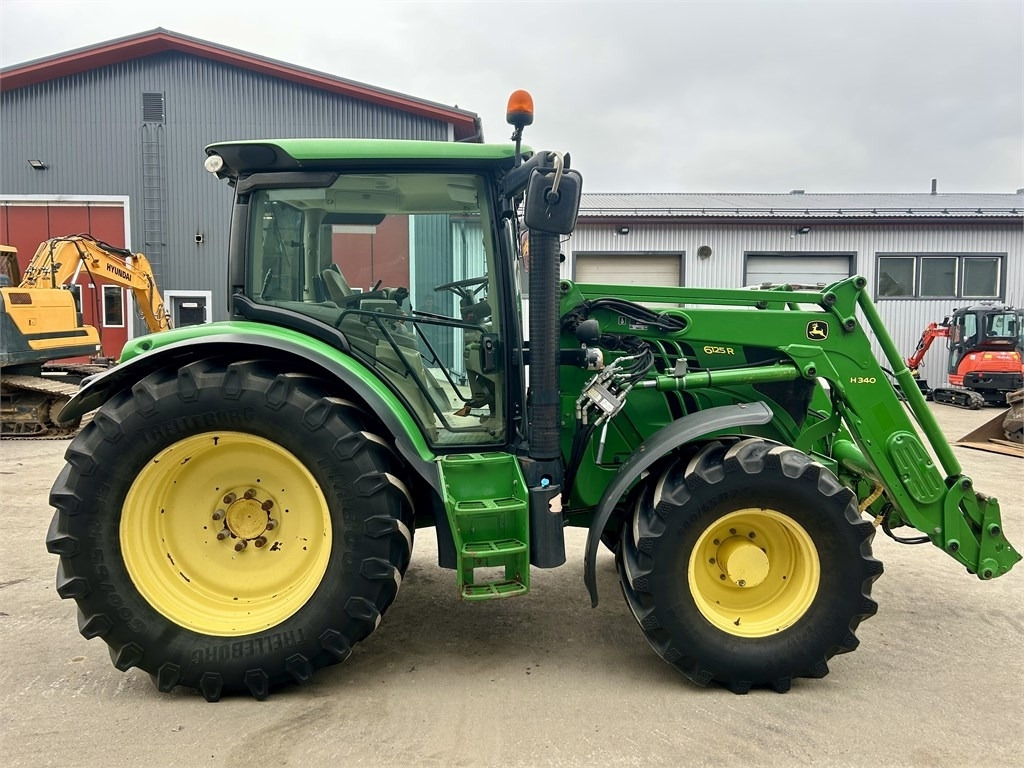 John Deere 6125 R AUTOPOWER ETUKUORMAAJALLA - Traktor: gambar 5 John Deere 6125 R AUTOPOWER ETUKUORMAAJALLA - Traktor: gambar 5