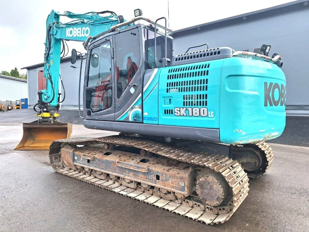 Kobelco SK180LC-10 PYÖRITTÄJÄLLÄ  - Ekskavator perayap: gambar 2 Kobelco SK180LC-10 PYÖRITTÄJÄLLÄ  - Ekskavator perayap: gambar 2