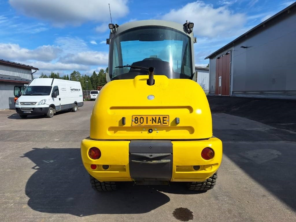 Kramer 680 ecospeed KAUHA, PIIKIT, NOSTOPUOMI - Wheel loader: gambar 4 Kramer 680 ecospeed KAUHA, PIIKIT, NOSTOPUOMI - Wheel loader: gambar 4