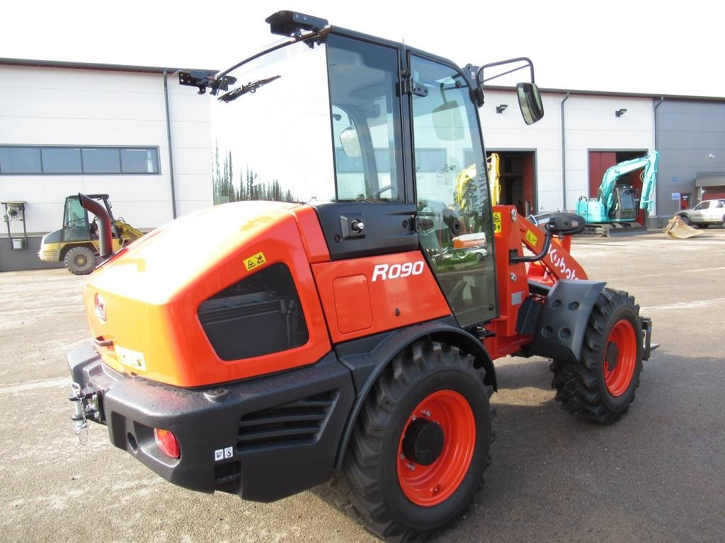 Kubota R090W UUTUUSMALLI - Wheel loader: gambar 5 Kubota R090W UUTUUSMALLI - Wheel loader: gambar 5