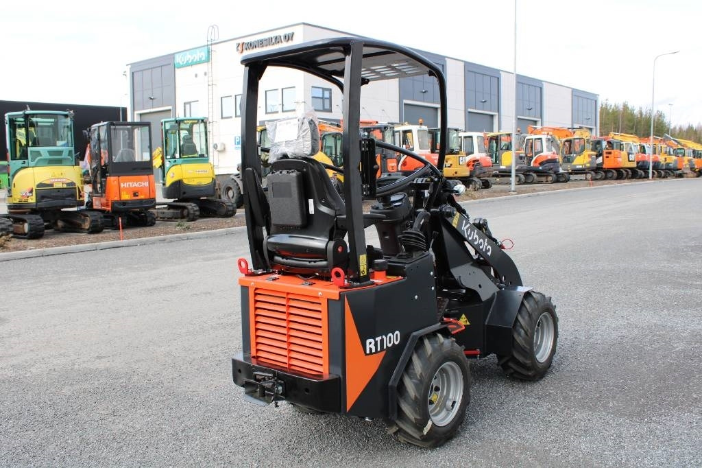 Kubota RT100-2 UUSI - Pemuat ringkas: gambar 4 Kubota RT100-2 UUSI - Pemuat ringkas: gambar 4