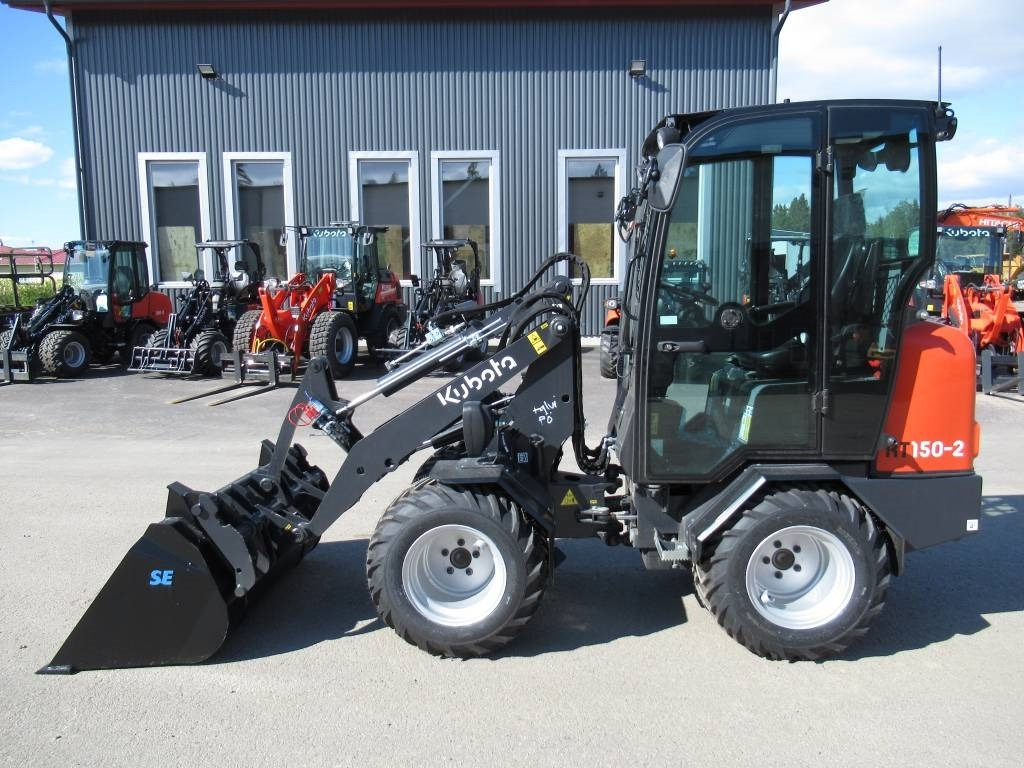 Kubota RT150-2 PIENKUORMAAJA, UUSI - Pemuat ringkas: gambar 1 Kubota RT150-2 PIENKUORMAAJA, UUSI - Pemuat ringkas: gambar 1