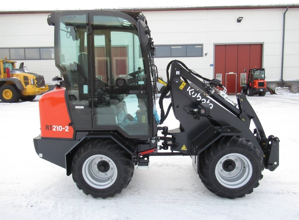 Kubota RT210-2 UUSI, TAKUU - Pemuat ringkas: gambar 5 Kubota RT210-2 UUSI, TAKUU - Pemuat ringkas: gambar 5