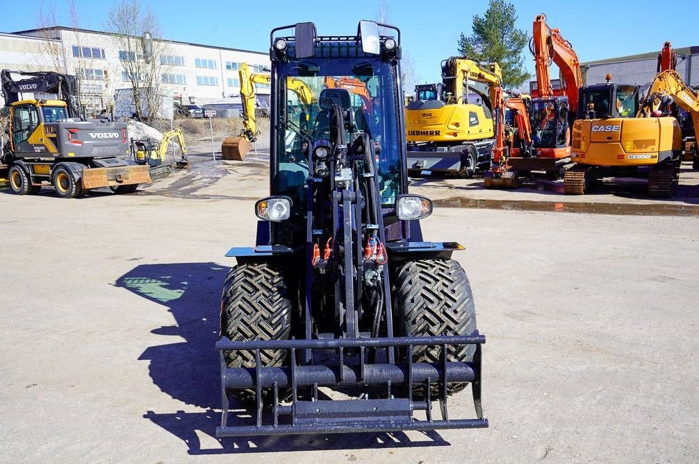 Kubota RT250-2 UUSI KONE! - Pemuat ringkas: gambar 4 Kubota RT250-2 UUSI KONE! - Pemuat ringkas: gambar 4