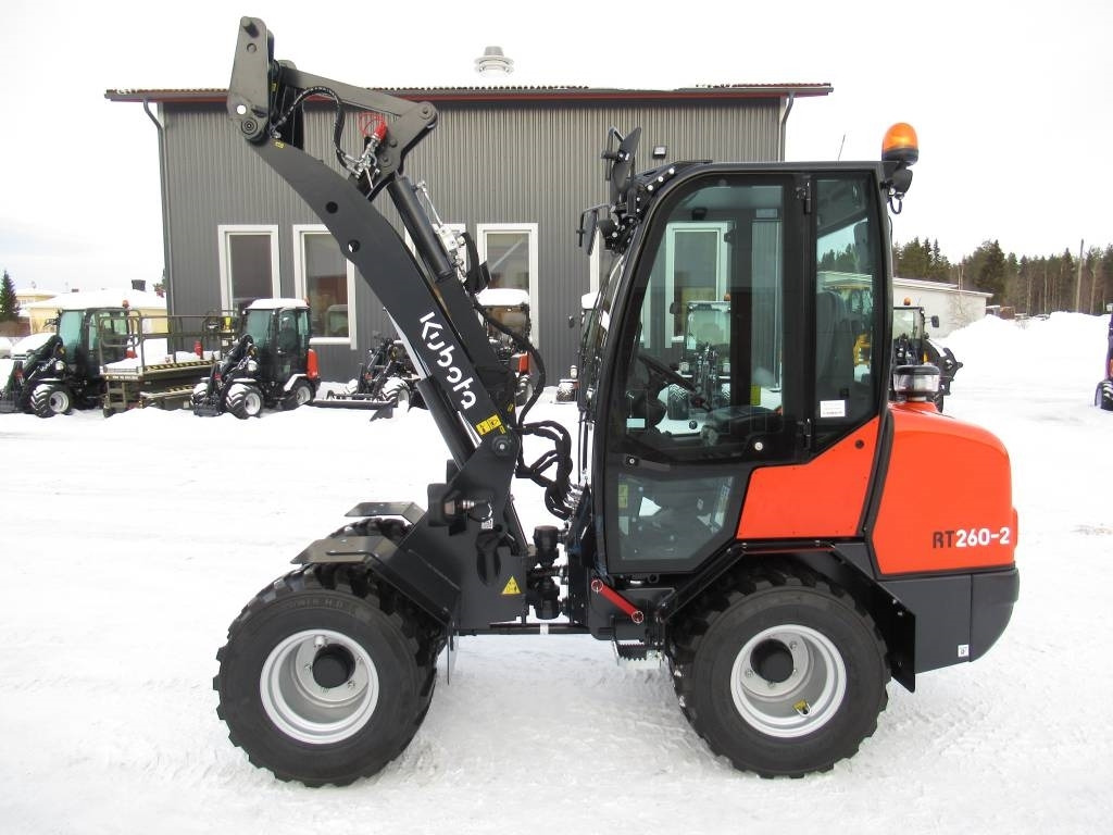 Kubota RT260-2 UUSI, TAKUU - Pemuat ringkas: gambar 2 Kubota RT260-2 UUSI, TAKUU - Pemuat ringkas: gambar 2