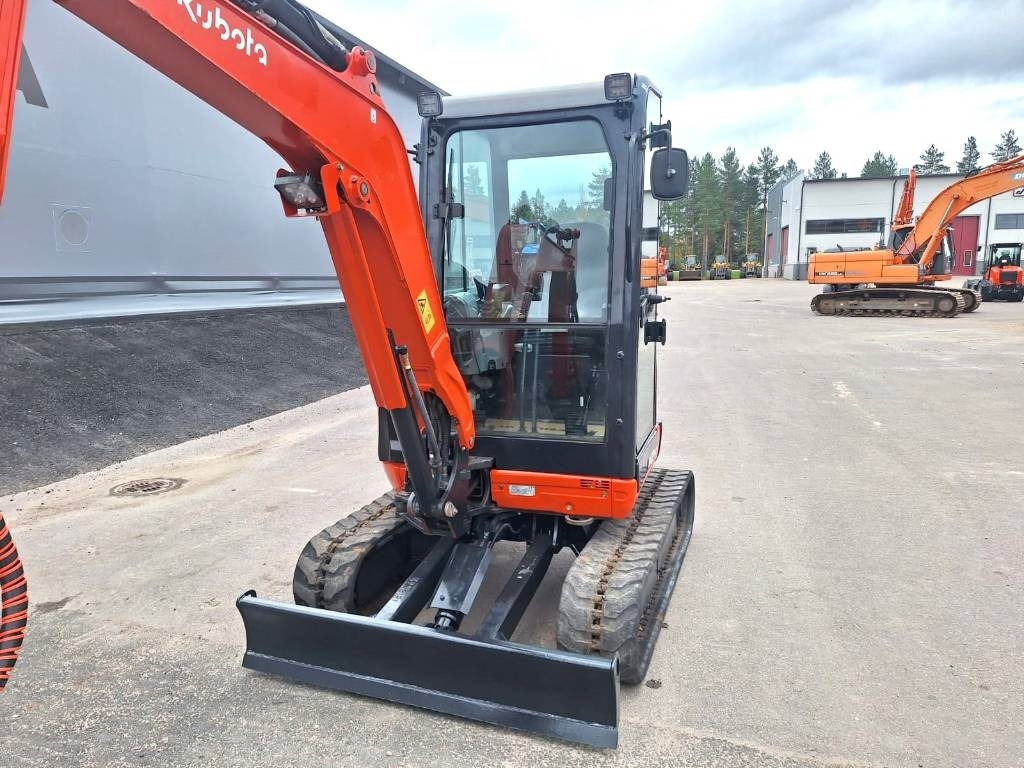 Ekskavator mini Kubota U27-4 KALLISTAJALLA, HUOLLETTU: gambar 7