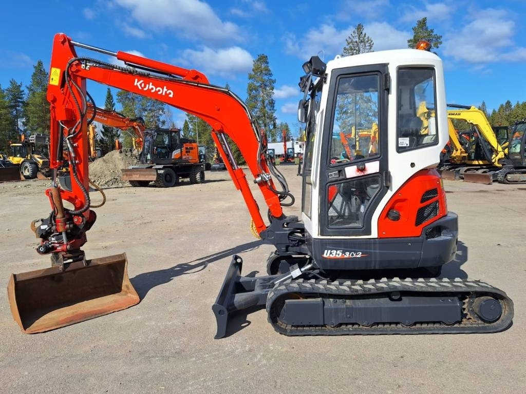 Kubota U35-3A PYÖRITTÄJÄLLÄ - Ekskavator mini: gambar 1 Kubota U35-3A PYÖRITTÄJÄLLÄ - Ekskavator mini: gambar 1