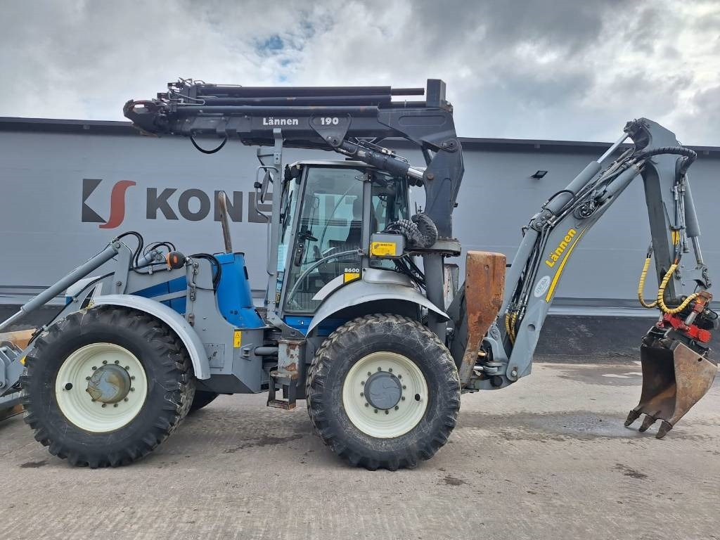 Lännen 8600G NOSTIN, HENKILÖKORI, PYÖRITTÄJÄ YM.  - Backhoe loader: gambar 4 Lännen 8600G NOSTIN, HENKILÖKORI, PYÖRITTÄJÄ YM.  - Backhoe loader: gambar 4