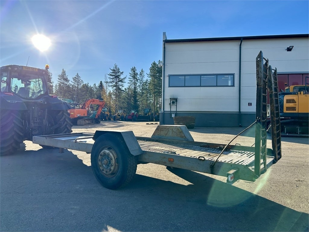 Omavalmiste 1 akselinen lavetti 6m - Trailer low bed: gambar 5 Omavalmiste 1 akselinen lavetti 6m - Trailer low bed: gambar 5