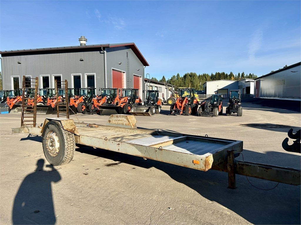 Omavalmiste 1 akselinen lavetti 6m - Trailer low bed: gambar 2 Omavalmiste 1 akselinen lavetti 6m - Trailer low bed: gambar 2