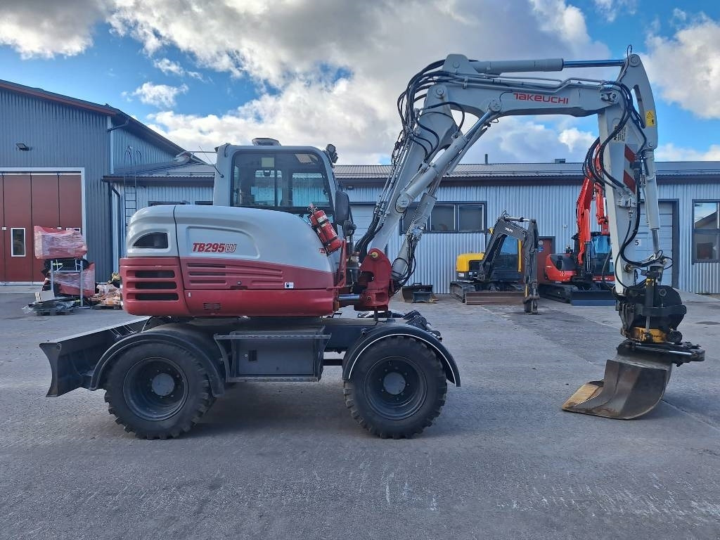 Takeuchi TB295W PYÖRITTÄJÄLLÄ - Ekskavator roda: gambar 5 Takeuchi TB295W PYÖRITTÄJÄLLÄ - Ekskavator roda: gambar 5