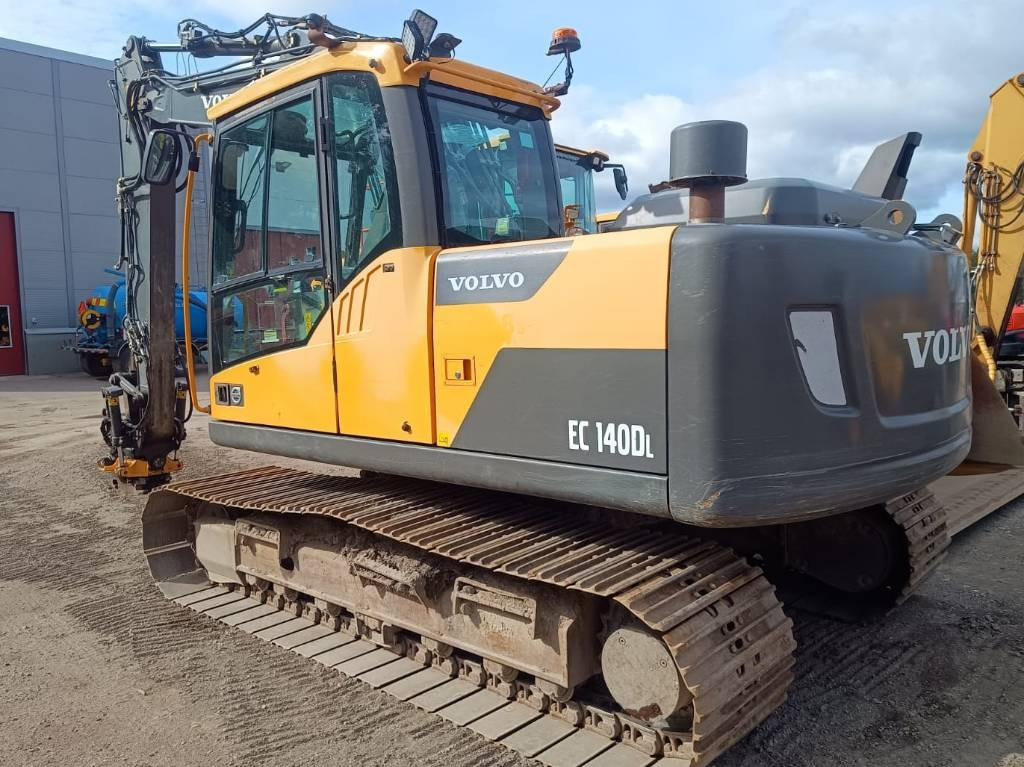 Volvo EC140DL PYÖRITTÄJÄLLÄ - Ekskavator perayap: gambar 3 Volvo EC140DL PYÖRITTÄJÄLLÄ - Ekskavator perayap: gambar 3