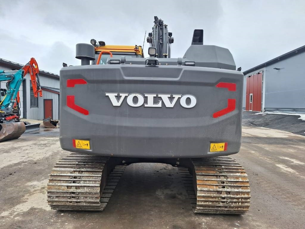 Volvo EC140EL PYÖRITTÄJÄLLÄ - Ekskavator perayap: gambar 3 Volvo EC140EL PYÖRITTÄJÄLLÄ - Ekskavator perayap: gambar 3