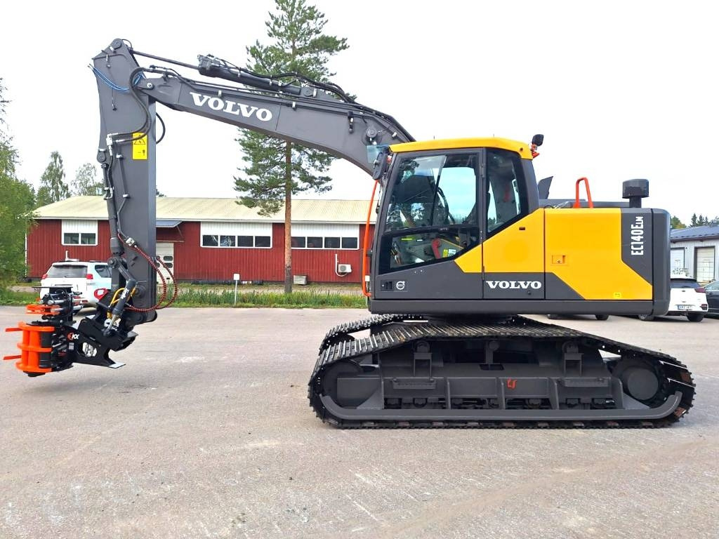 Volvo EC140ELM -SUOALUSTA- - Ekskavator perayap: gambar 1 Volvo EC140ELM -SUOALUSTA- - Ekskavator perayap: gambar 1