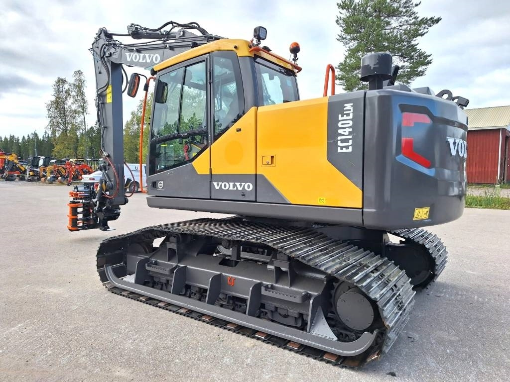 Volvo EC140ELM -SUOALUSTA- - Ekskavator perayap: gambar 2 Volvo EC140ELM -SUOALUSTA- - Ekskavator perayap: gambar 2