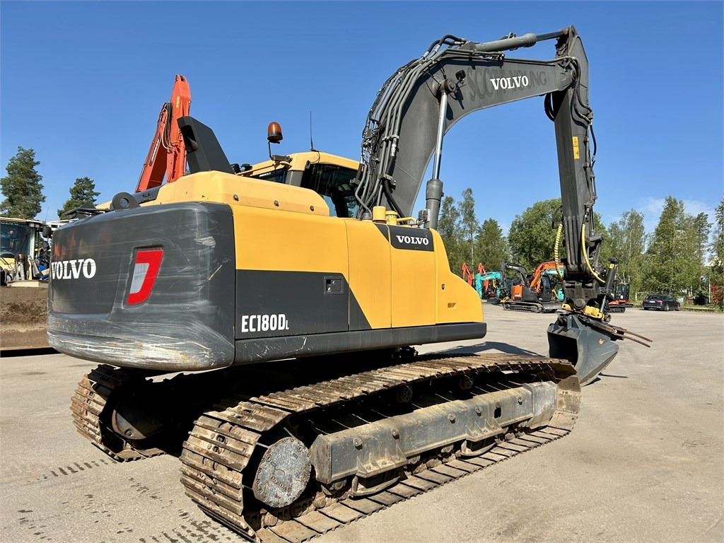 Volvo EC180DL PYÖRITTÄJÄLLÄ  - Ekskavator perayap: gambar 5 Volvo EC180DL PYÖRITTÄJÄLLÄ  - Ekskavator perayap: gambar 5