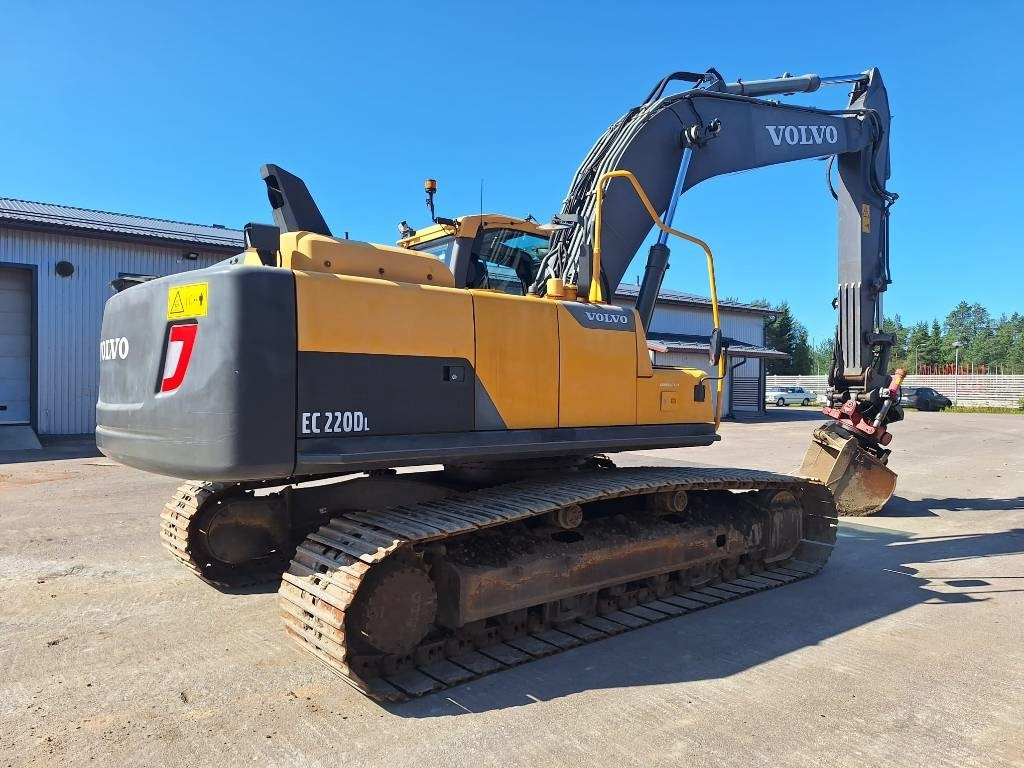 Volvo EC220DL PYÖRITTÄJÄLLÄ  - Ekskavator perayap: gambar 4 Volvo EC220DL PYÖRITTÄJÄLLÄ  - Ekskavator perayap: gambar 4