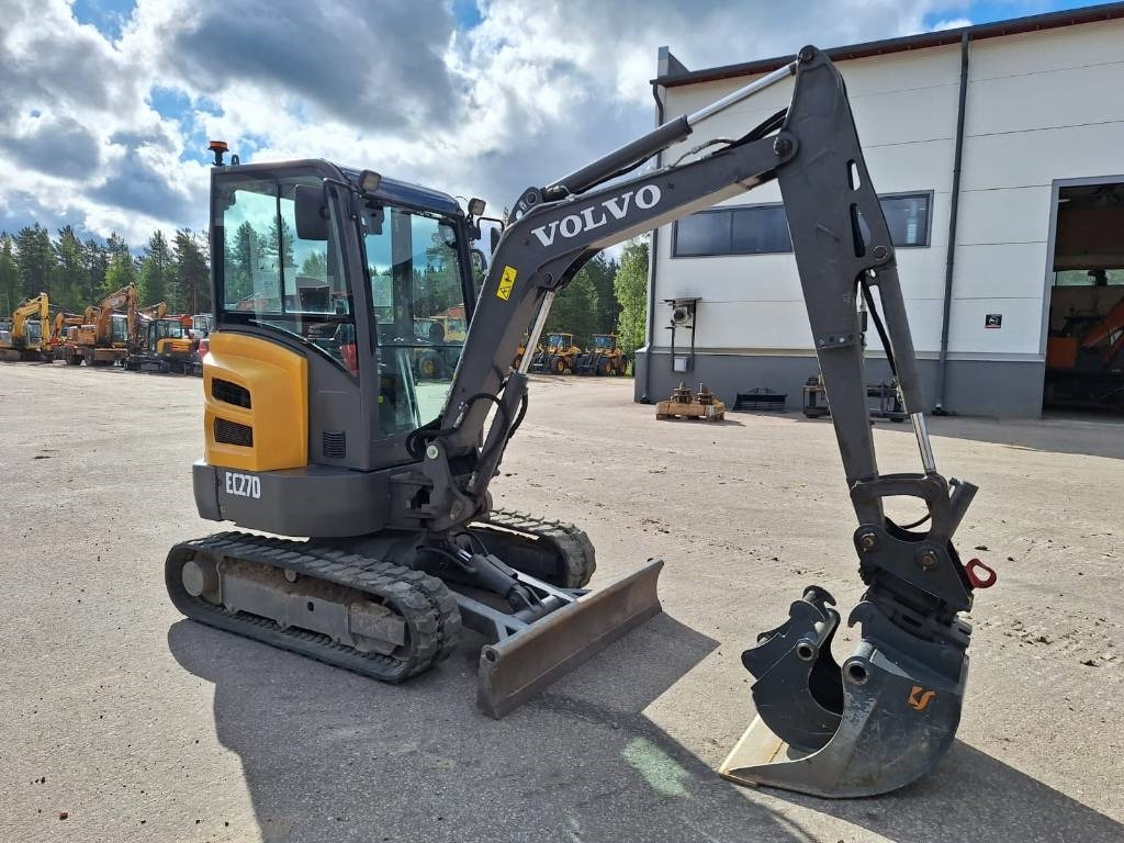 Volvo EC27D KALLISTAJA, 2-KAUHAA - Ekskavator mini: gambar 5 Volvo EC27D KALLISTAJA, 2-KAUHAA - Ekskavator mini: gambar 5