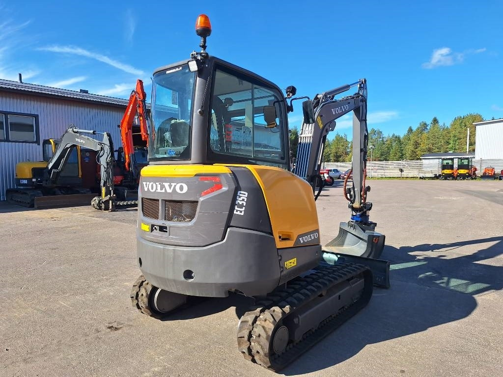 Volvo EC35D PYÖRITTÄJÄLLÄ - Ekskavator mini: gambar 4 Volvo EC35D PYÖRITTÄJÄLLÄ - Ekskavator mini: gambar 4