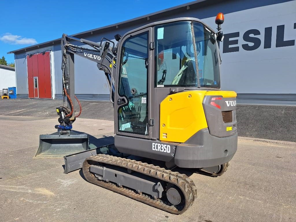 Volvo EC35D PYÖRITTÄJÄLLÄ - Ekskavator mini: gambar 2 Volvo EC35D PYÖRITTÄJÄLLÄ - Ekskavator mini: gambar 2