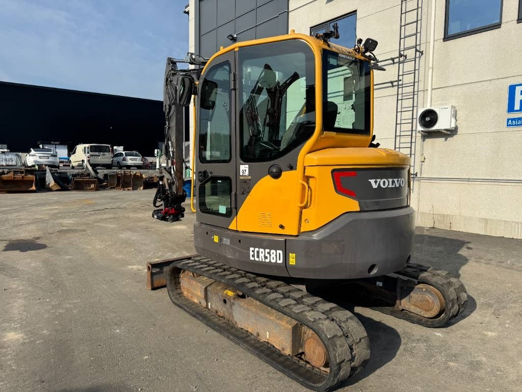 Volvo ECR58D PYÖRITTÄJÄLLÄ - Ekskavator mini: gambar 3 Volvo ECR58D PYÖRITTÄJÄLLÄ - Ekskavator mini: gambar 3