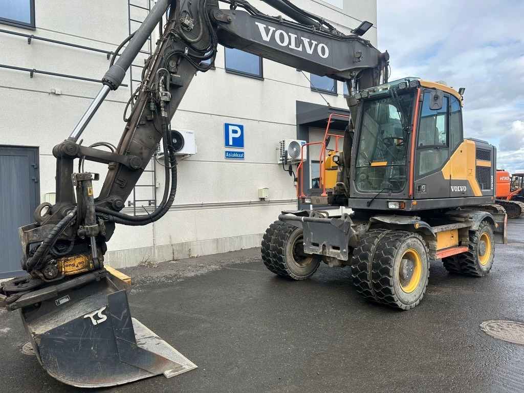 Volvo EW160E PYÖRITTÄJÄLLÄ - Ekskavator roda: gambar 2 Volvo EW160E PYÖRITTÄJÄLLÄ - Ekskavator roda: gambar 2