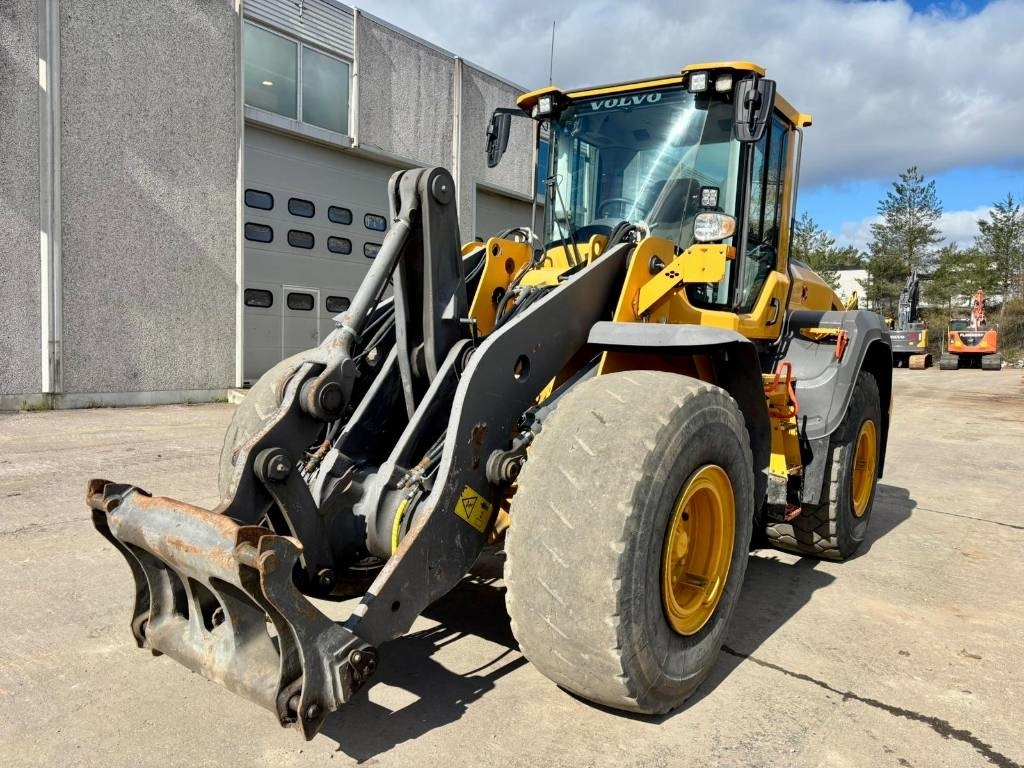 Volvo L110H VIPUOHJAUS YM. - Wheel loader: gambar 2 Volvo L110H VIPUOHJAUS YM. - Wheel loader: gambar 2