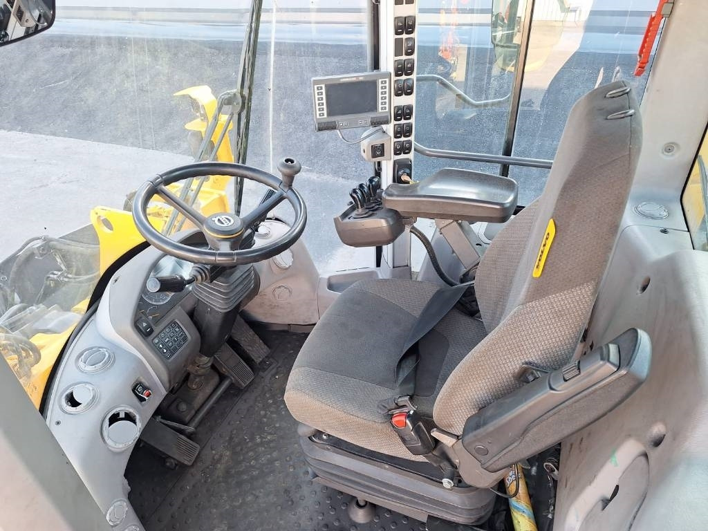 Wheel loader Volvo L120H LONG BOOM, VAAKA YM.: gambar 11