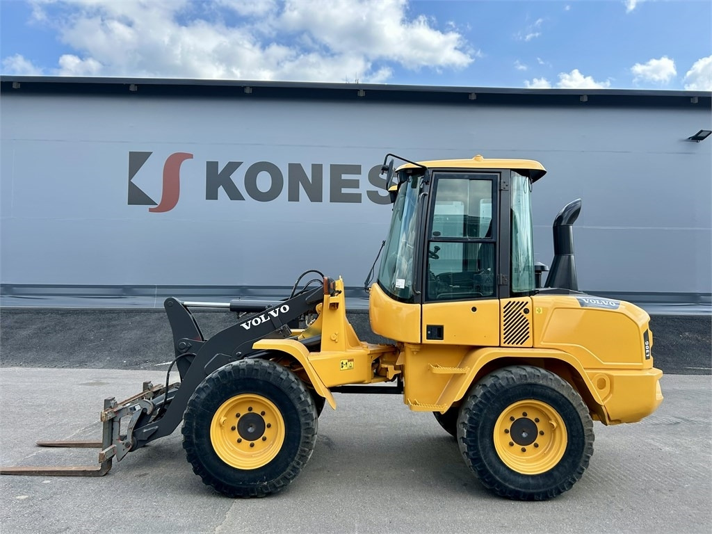 Volvo L30G TRUKKIPIIKEILLÄ - Wheel loader: gambar 1 Volvo L30G TRUKKIPIIKEILLÄ - Wheel loader: gambar 1