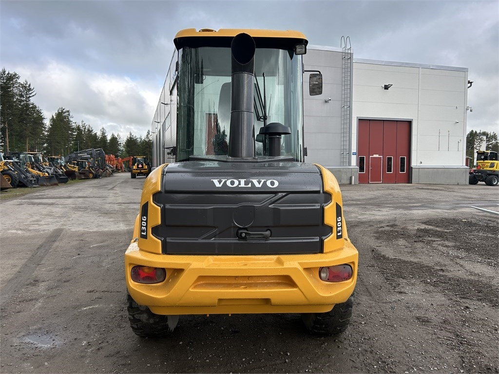 Volvo L30G TRUKKIPIIKEILLÄ - Wheel loader: gambar 4 Volvo L30G TRUKKIPIIKEILLÄ - Wheel loader: gambar 4