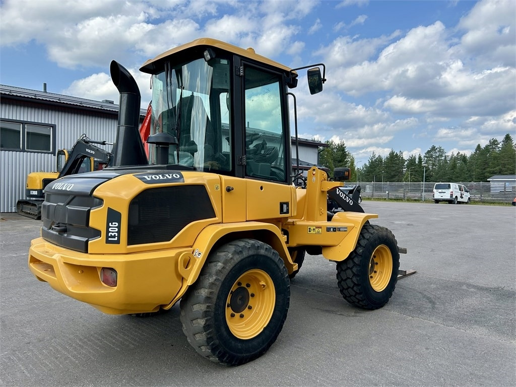 Volvo L30G TRUKKIPIIKEILLÄ - Wheel loader: gambar 3 Volvo L30G TRUKKIPIIKEILLÄ - Wheel loader: gambar 3