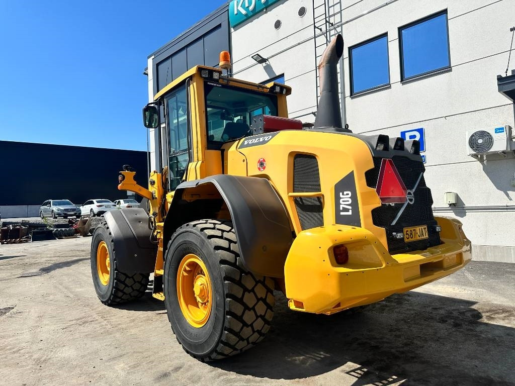 Volvo L70G vipuohjaus, 3' ja 4' hydr  - Wheel loader: gambar 2 Volvo L70G vipuohjaus, 3' ja 4' hydr  - Wheel loader: gambar 2