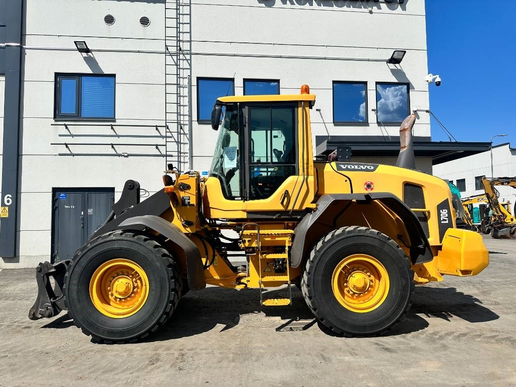 Volvo L70G vipuohjaus, 3' ja 4' hydr  - Wheel loader: gambar 1 Volvo L70G vipuohjaus, 3' ja 4' hydr  - Wheel loader: gambar 1