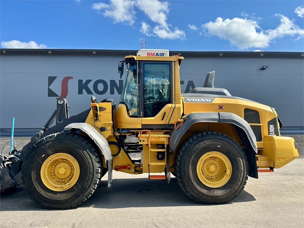 Volvo MYYTY! SOLD! L110H VAAKA, KAUHA, PIIKIT - Wheel loader: gambar 1 Volvo MYYTY! SOLD! L110H VAAKA, KAUHA, PIIKIT - Wheel loader: gambar 1